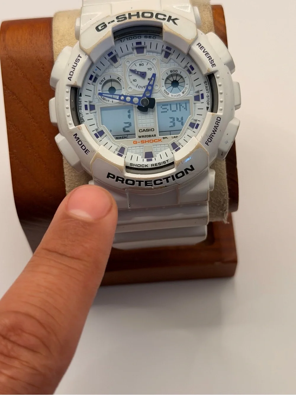 Casio‎ G-Shock GA-100A Digital & Analog.  White/blue 44mm, New Batteries